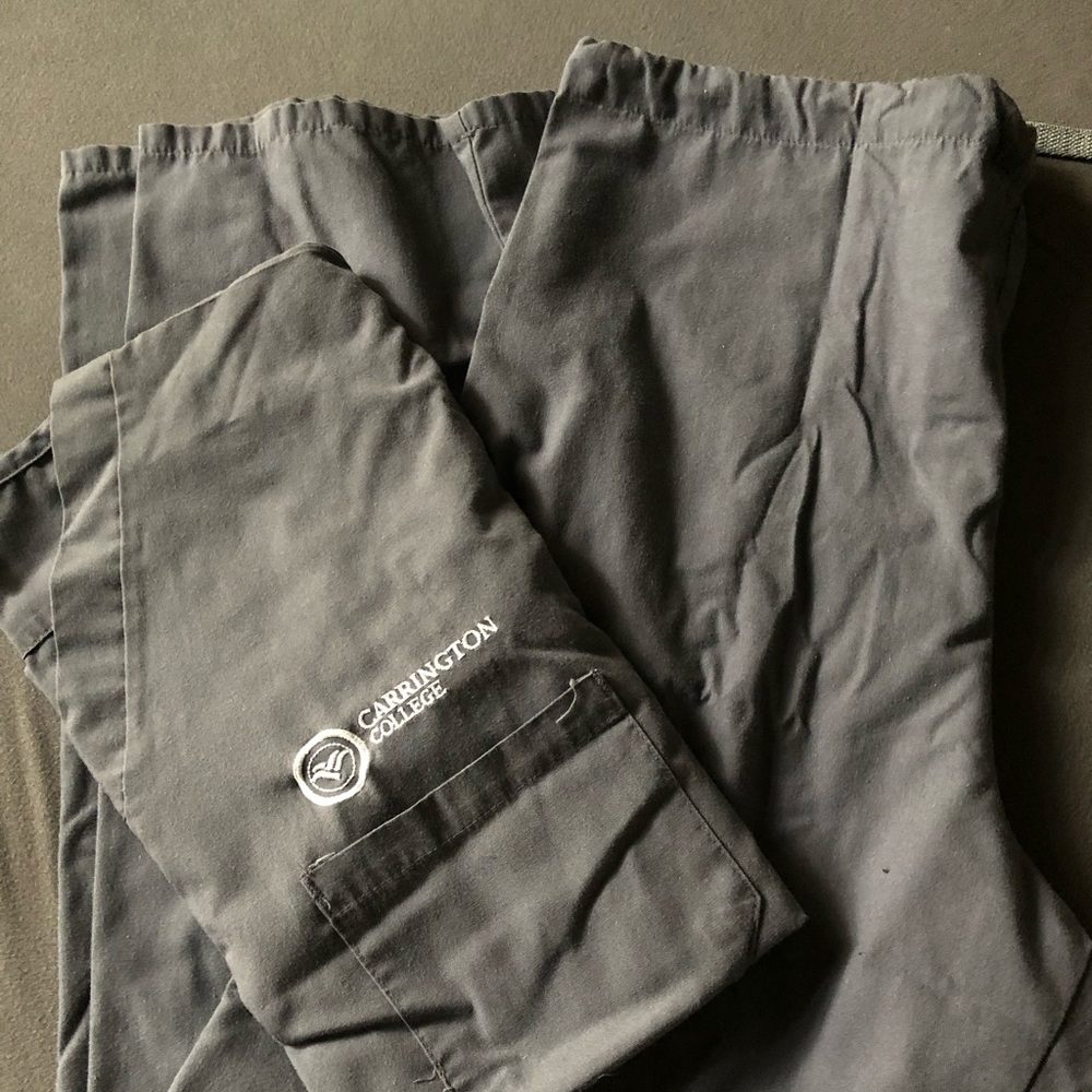 Carrington college unisex grey scrubs